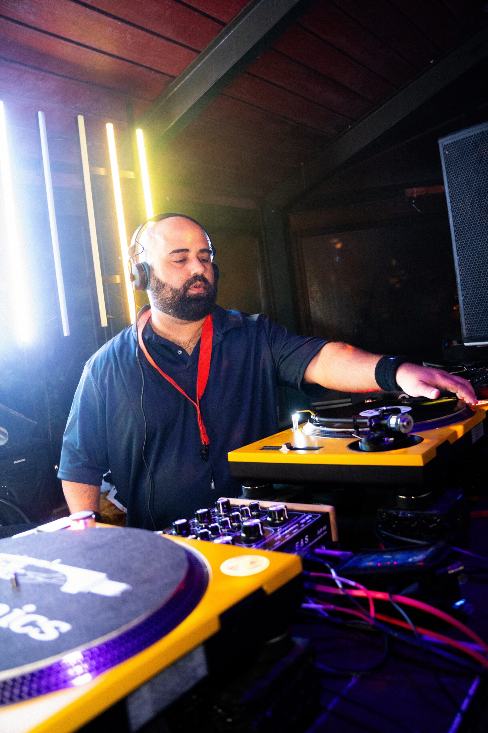 Retrato del dj Dani Miranda